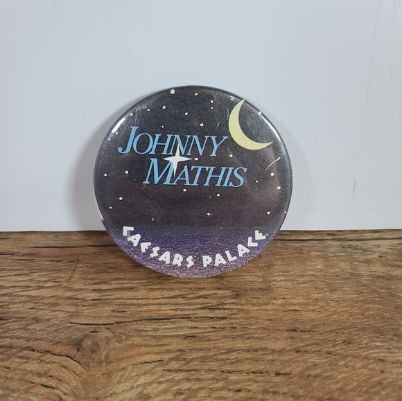 Vintage Pinback 3 inch musician, concert, Jonny Mathis caesars palace - Picture 1 of 5